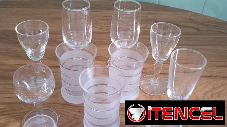 Combo de copas y vasos pequeños. 58943104