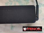 Se vende transformador para laptop marca LENOVO