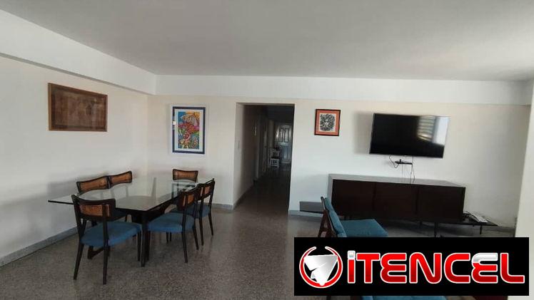 Hermoso Apartamento de 3 Habitaciones en Miramar Con Vista al Mar REF 1208