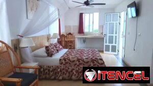 Rento tres habitaciones en el ❤️ del vedado,cada una con su baño, tiene respaldo energético.
