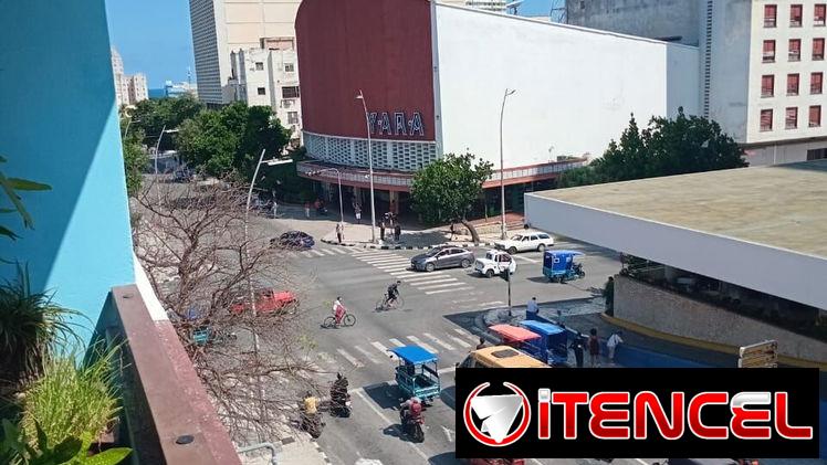 Renta de Apartamento en Edificio, frente a la Habana Libre