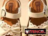 Sandalias de niña