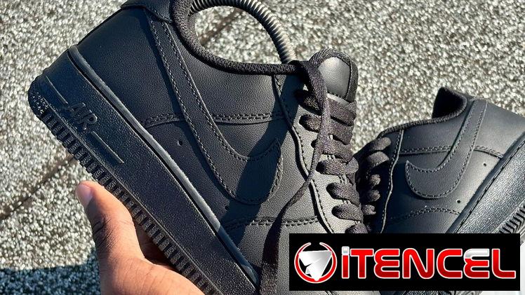Air Force One calidad premium!!! Vienen en su caja. Colores⚫️y⚪️