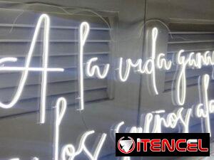 fd0d640b80d8ac38aea4282b51e151e4107a4159321d6e750a90ea2df2be2404