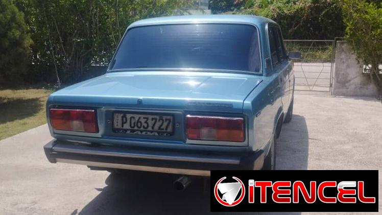 VENDO AUTO LADA 2105