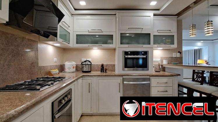 Apartamento+4cuartos+Vista al Mar+Vedado+Privacidad Total+Cabinas de Hidromasaje+ Apartamento Vedado