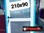 Puertas de correderas y de aluminio con cristal