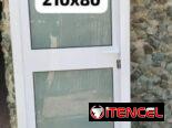 Puertas de aluminio con cristal. A la medida del cliente