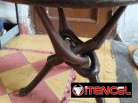 Mesa africana de madera preciosa