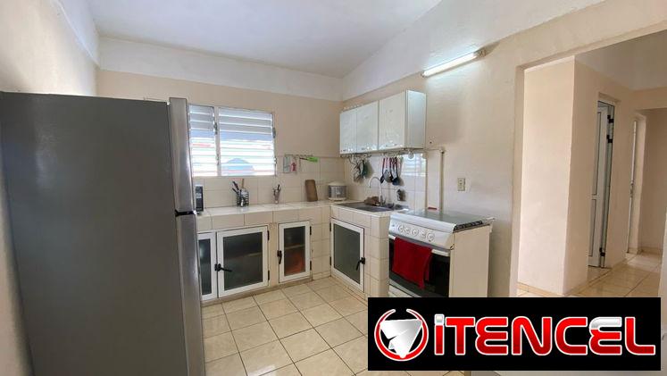Apartamento en la Ceiba 4 cuartos y garaje