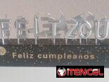 Cañon de confetis $1800. Cintillo y espejuelos feliz cumple $2000. Feliz cumple inflable $1250. Feliz cumple velas $1600