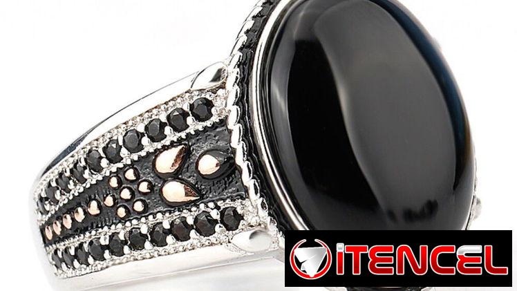 Vendo anillo de Plata Italiana, con piedra Agata Negra, de uso! Talla 18 mm aprox