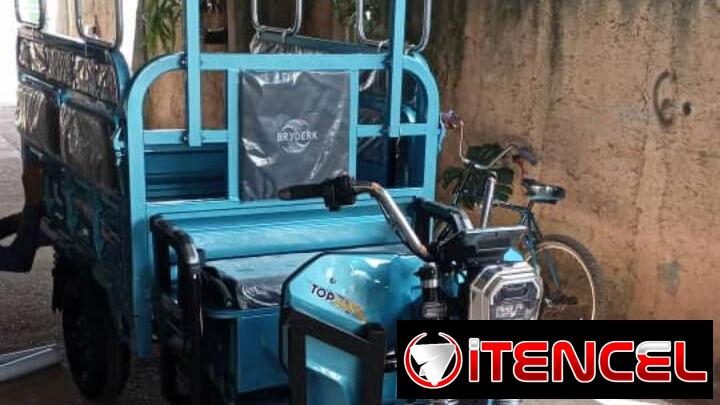 〽️TRICICLO ELÉCTRICO TOPMAQ BRYDERK〽️  ✅Motor de 2000w ✅6bateria de gel  ✅Bat 72v x 58ah ✅Caja votol M100 ✅Autonomía de