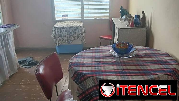Apartamento 🏘 en 3er piso en Marianao (#136)
