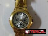 Se venden relojes de hombre y mujer