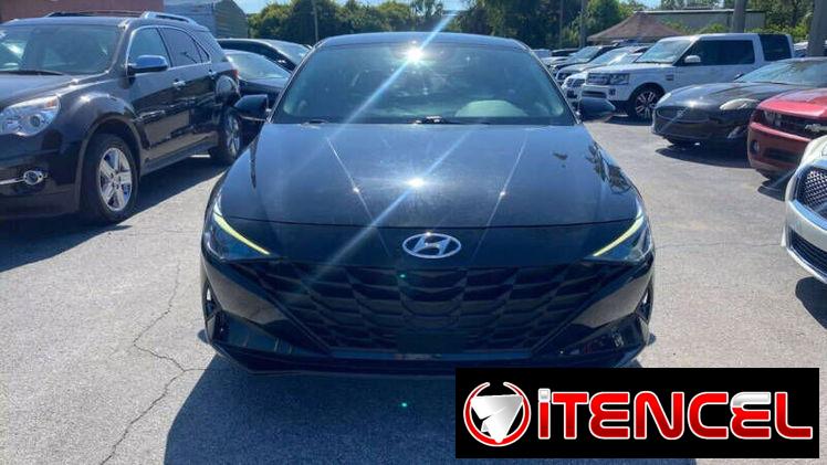 Hyundai Elantra 2022 disponible para envío a Cuba.