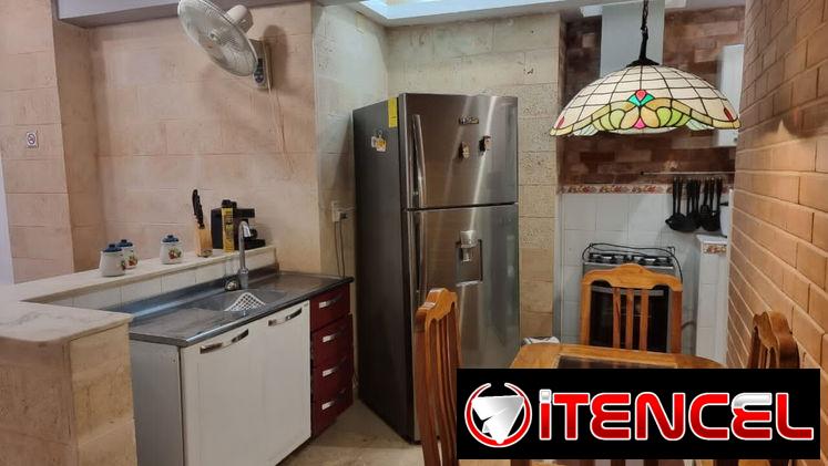 #10 Renta apt 17 y k