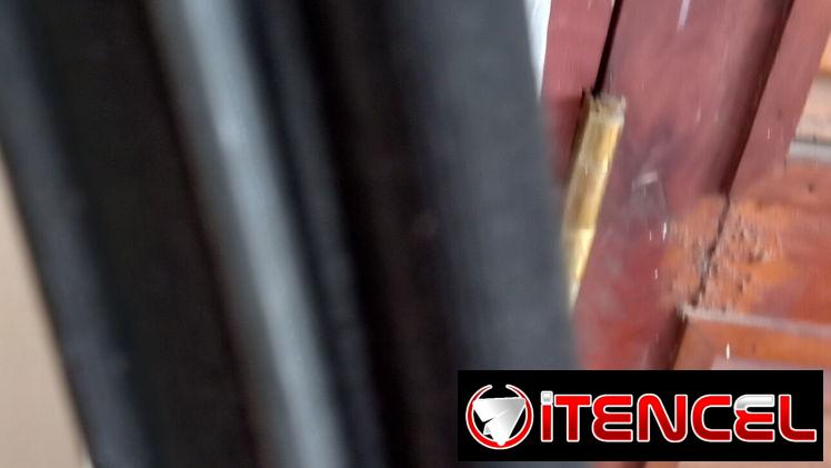 Juntas nuevas puertas de Mercedes Benz se adaptan perfecto al Lada