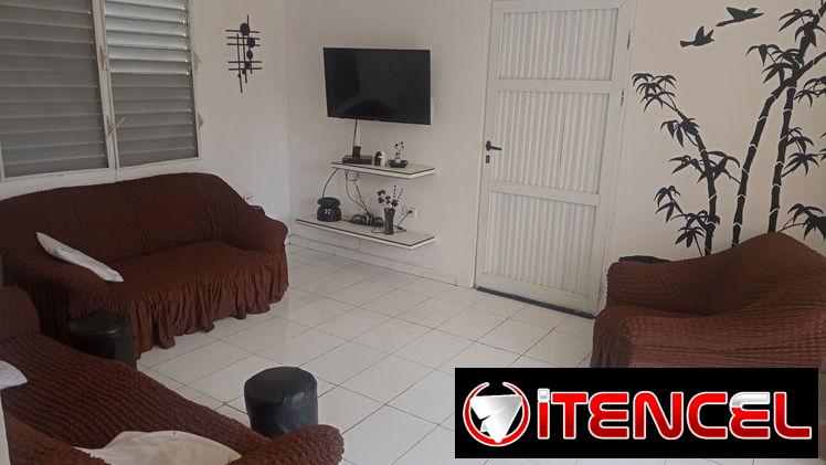 Se vende apto en la Comunidad Granma
