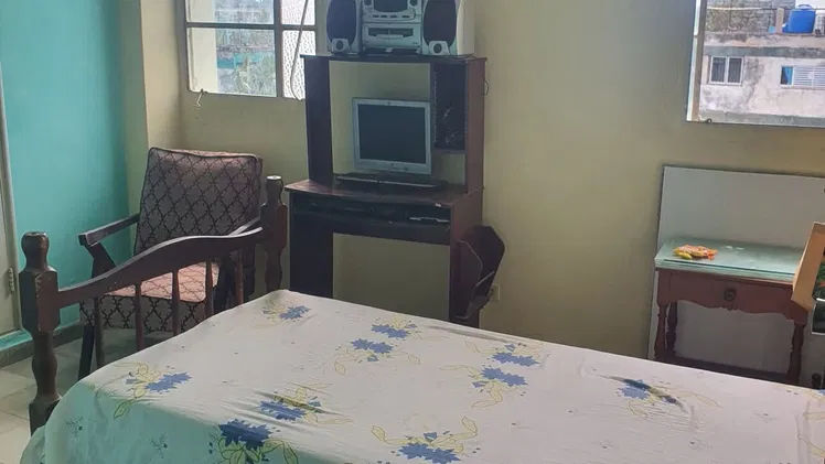 Apartamento en el Camilo Cienfuegos 5to piso