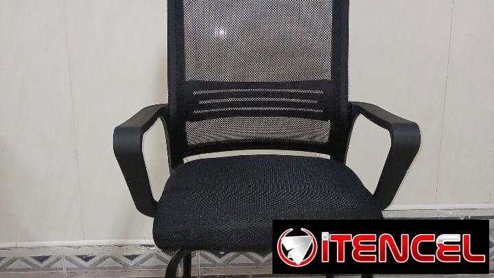 Silla de Oficina con Brazos