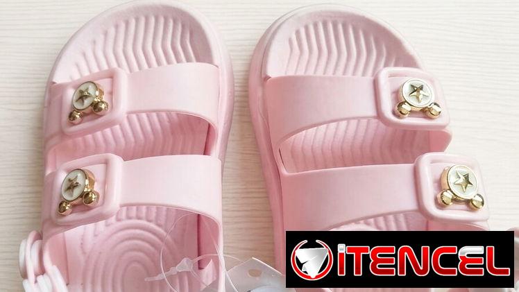 Sandalias, vestido, diaper rash