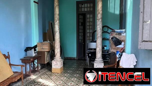 Casa amplia en Santo Suarez