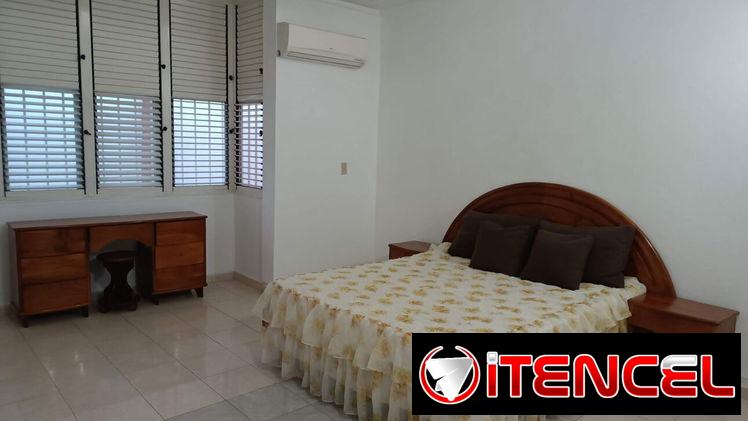 🌞 Amplia Propiedad de Lujo de 5 Habitaciones en Siboney Con Paneles Solares REF 1468