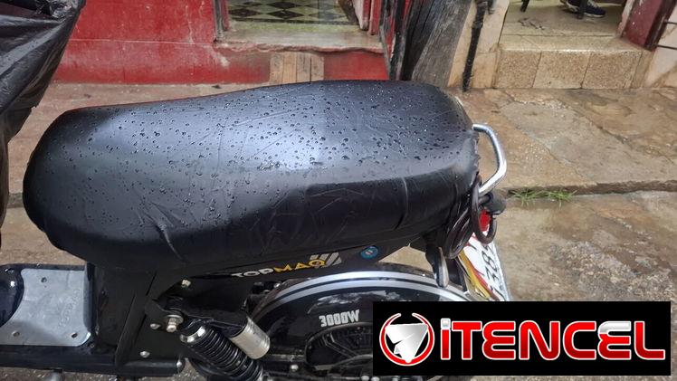 Forro de asiento de moto impermeable y  resistente