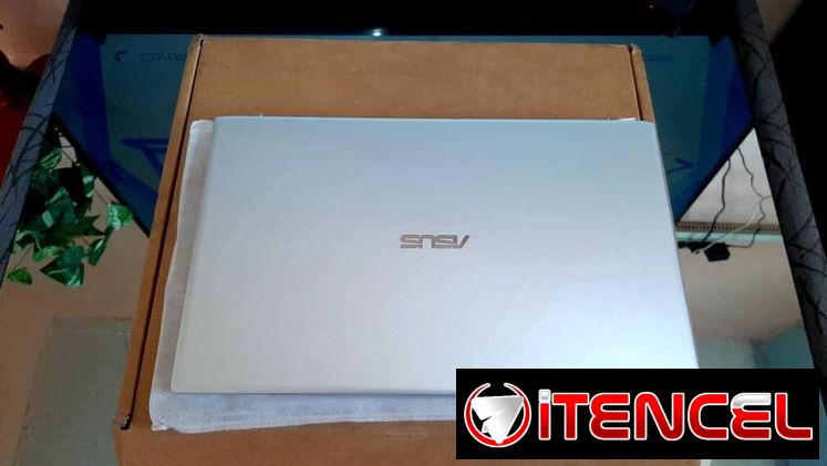 💻 Asus VivoBook S712JA