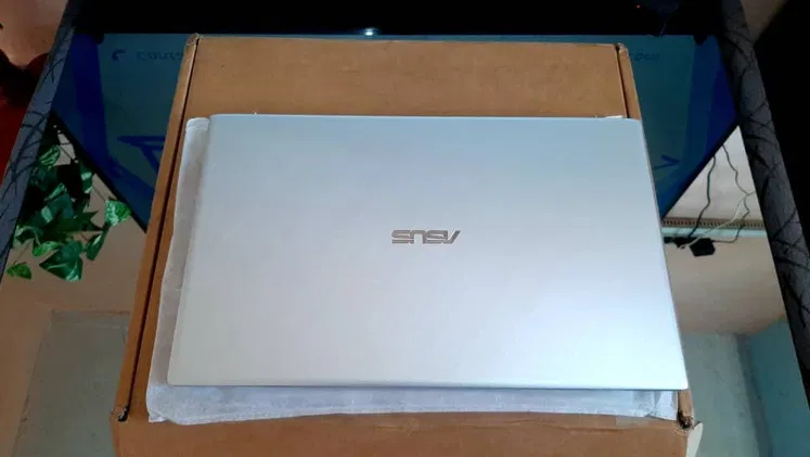 JRMLaptop oferta esta Laptop Asus VivoBook S712JA. Lee y 📞 56249037
