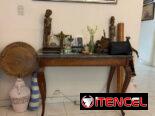 Mesa Antigua con Mármol