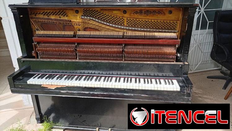 Piano Vertical Mason & Hamlin Original USA – $200 USD 🎹