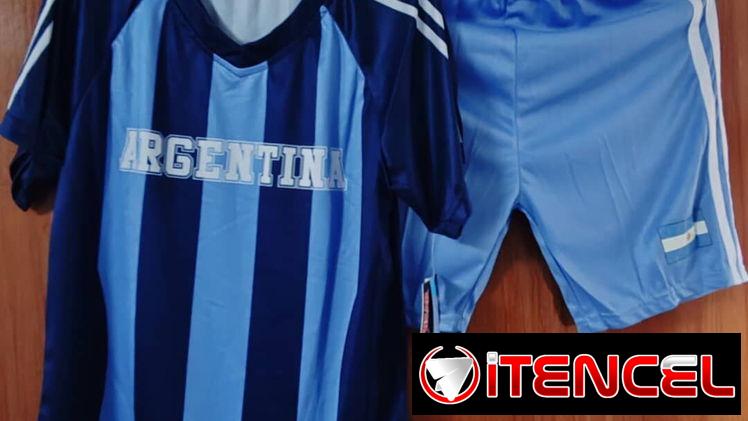 Juegos de fútbol. De niños Super lindos y rica tela. Para este calor ⚽