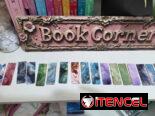 Libros, plumones, marcapaginas, portaminas