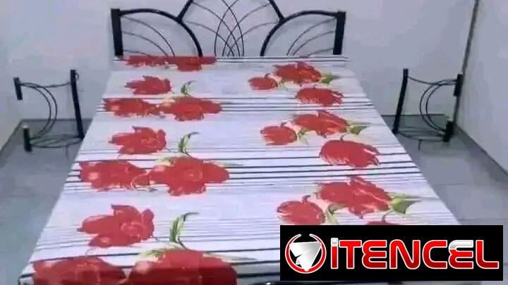 CAMA CRUZADA CON COLCHÓN DE ESPUMA