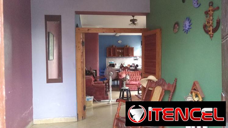 Se vende ahora en 63mil bajos de un biplanta calle 1ra Miramar