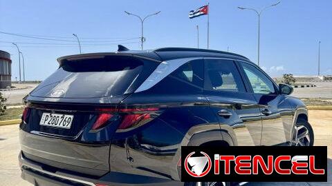 Hyundai Tucson 2024 modelo intermedio 30 mil km