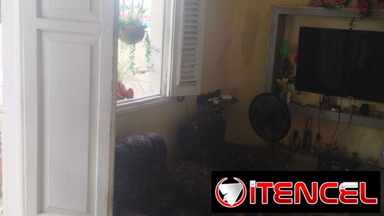 Apartamento en altos en Lawton cerca de la calzada de 10 de octubre