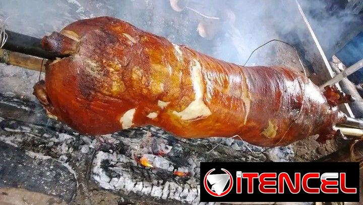 💥El Sabor de siempre,el sazón de antes. Disfruta de nuestra auténtica🌯comida criolla y cerdo🐖asado🌮