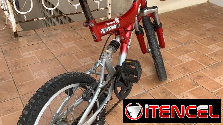 Bicicleta de niño de uso pero en perfecto estado