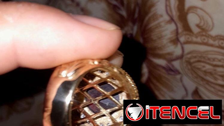 Se vende sortija de oro