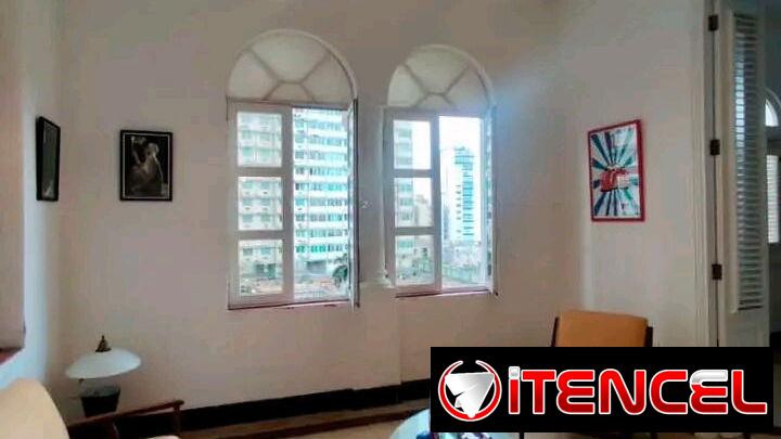 GG-129 | ¡EDIFICIO CAPITALISTA CON VISTA AL MAR! Apartamento Totalmente Remodelado en el Vedado 🔥
