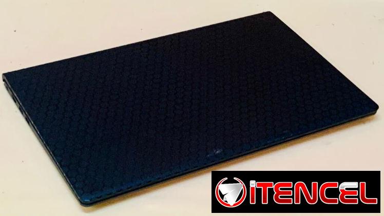 Dell.Core i5.10ma generación.512 SSD.16 gigas de RAM ddr4.15.6 Full HD La pantalla.la batería dura 3 horas.