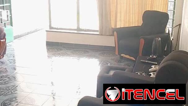 Venta de Casa independiente perfecto estado patio amplio por 87y5ta6 150mil 53582376