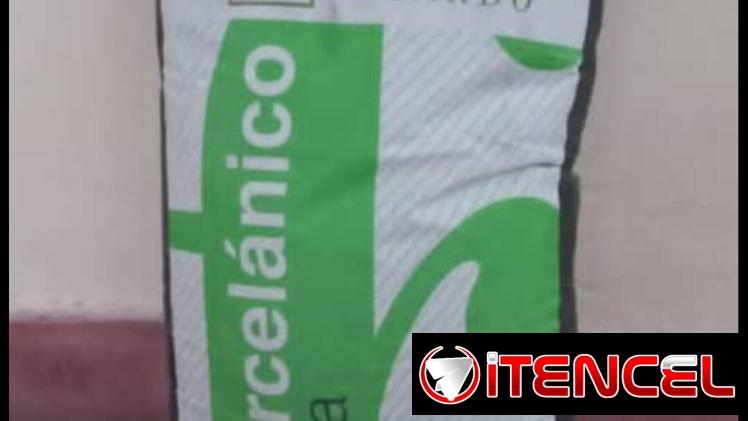 💥💥Cemento cola importado gris y blanco de la mejor calidad , porcelanico y ceramico . Para interior y para exterior.