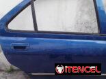 Se vende puerta de pegout 206 de uso