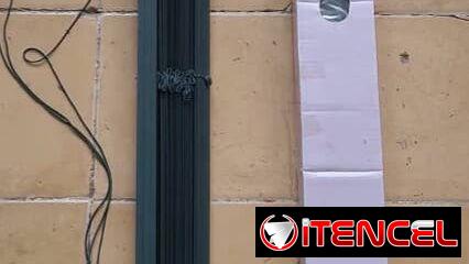 Excelente Cortinas de PVC nuevas en su caja, horizontales, color verde.