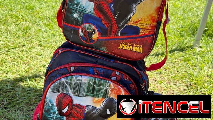 🎒 Mochilas con ruedas y sin ruedas para todas las edades serv de mensajería disponible en Ciudad Habana