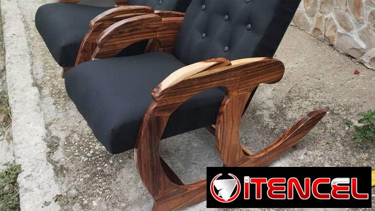 sillones de madera tapizados